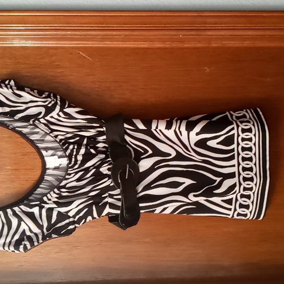 Heart and Soul Animal print blouse with belt - Picture 5 of 8